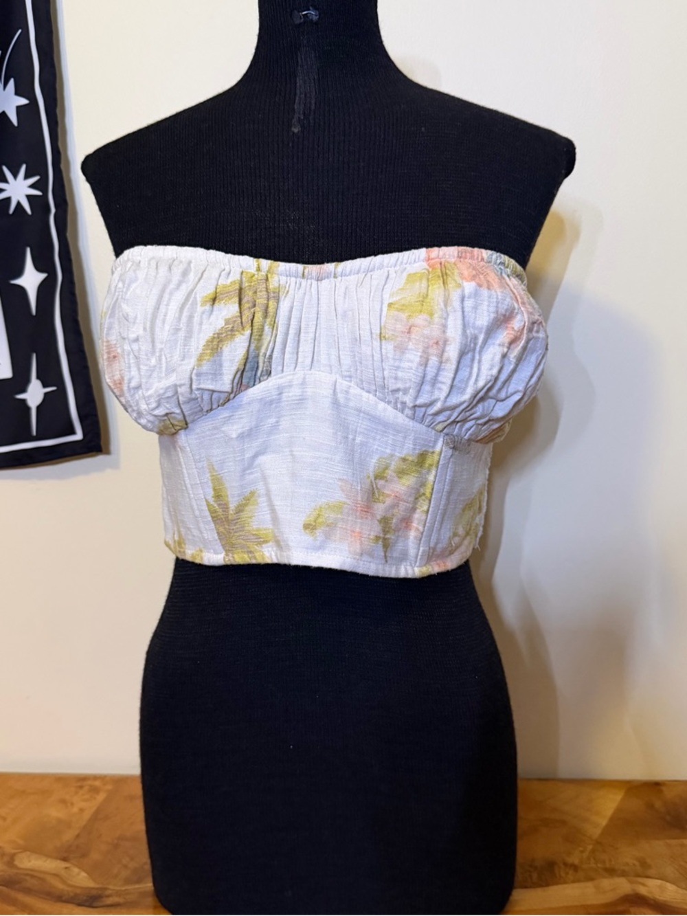 American Eagle Outfitters White Floral Strapless Crop Top